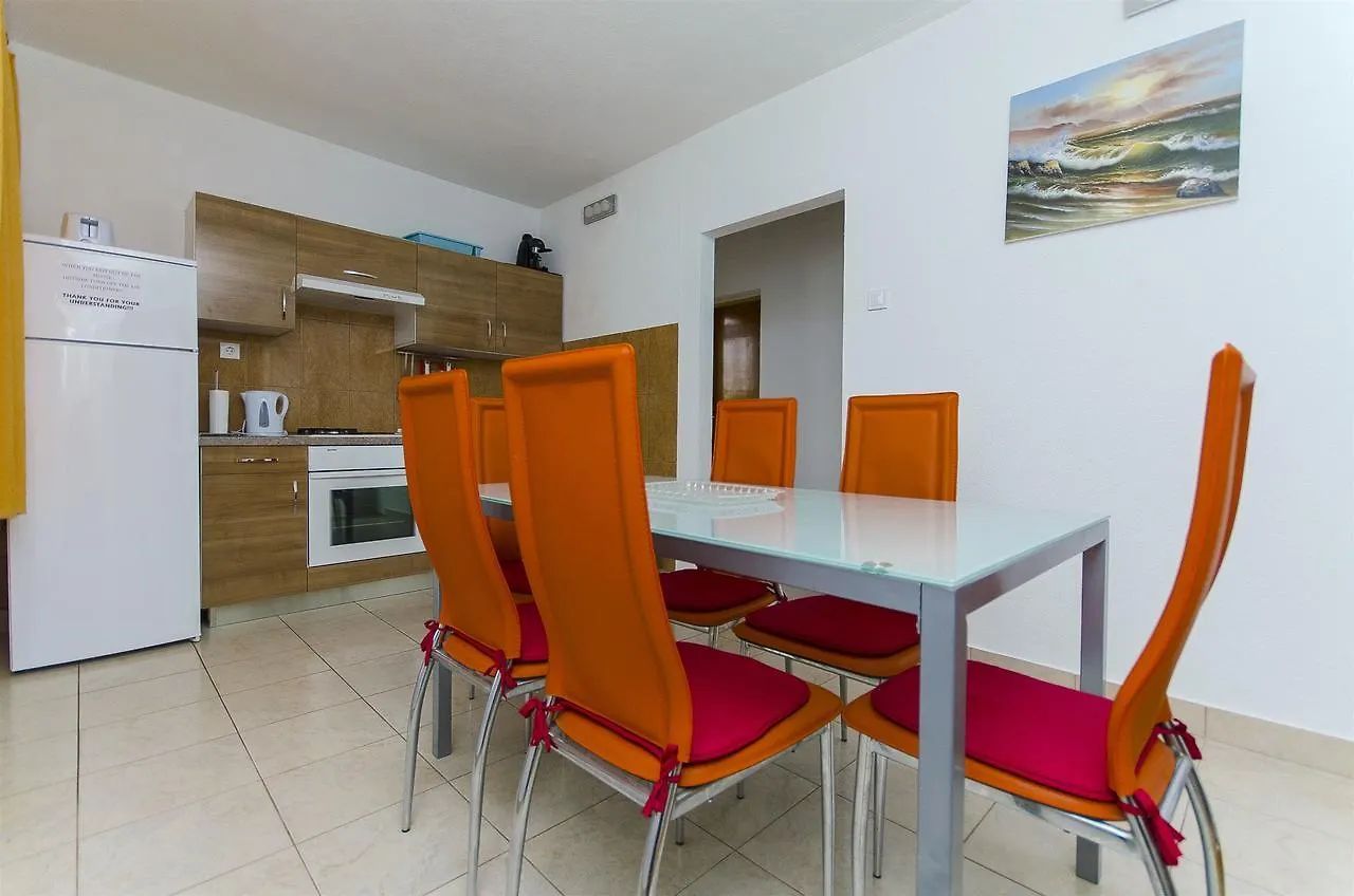 Apartments Karlo Trogir