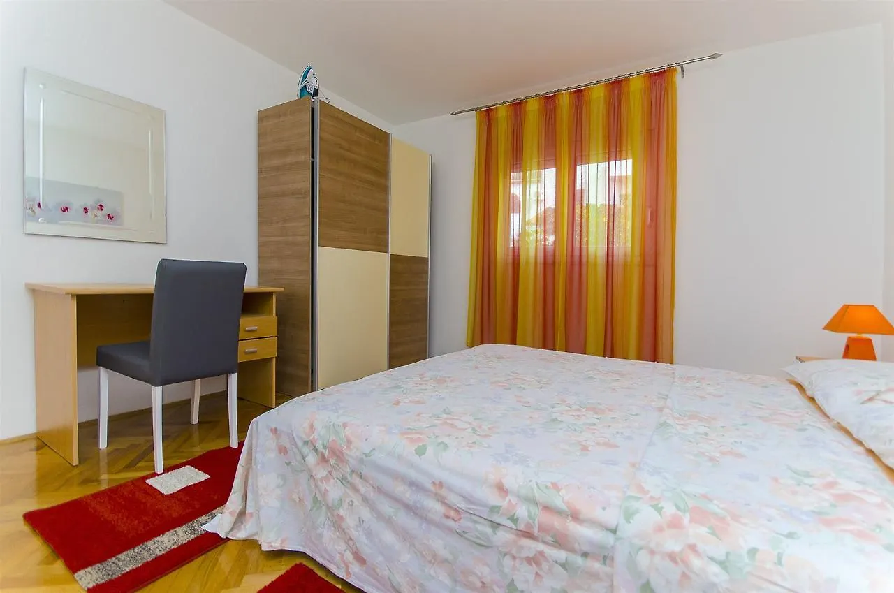 Apartments Karlo Trogir Croatia