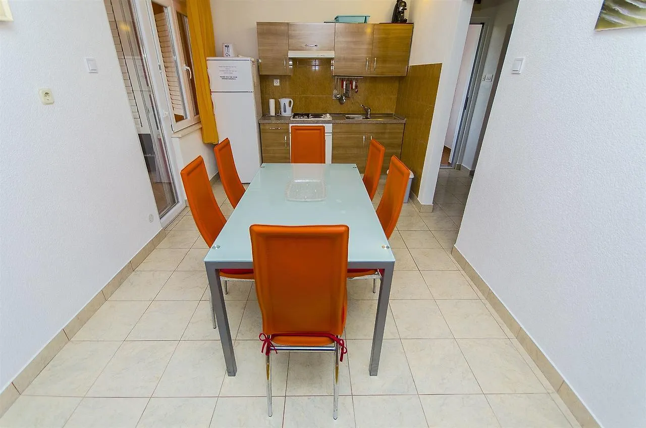 Apartments Karlo Trogir