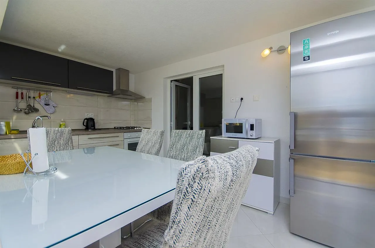 Apartments Karlo Trogir Croatia