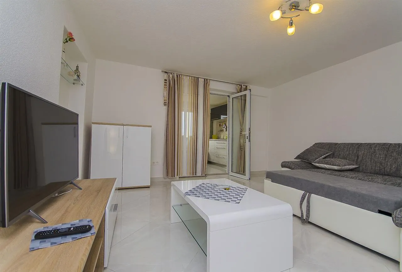 Apartments Karlo Trogir 0*,  Croatia