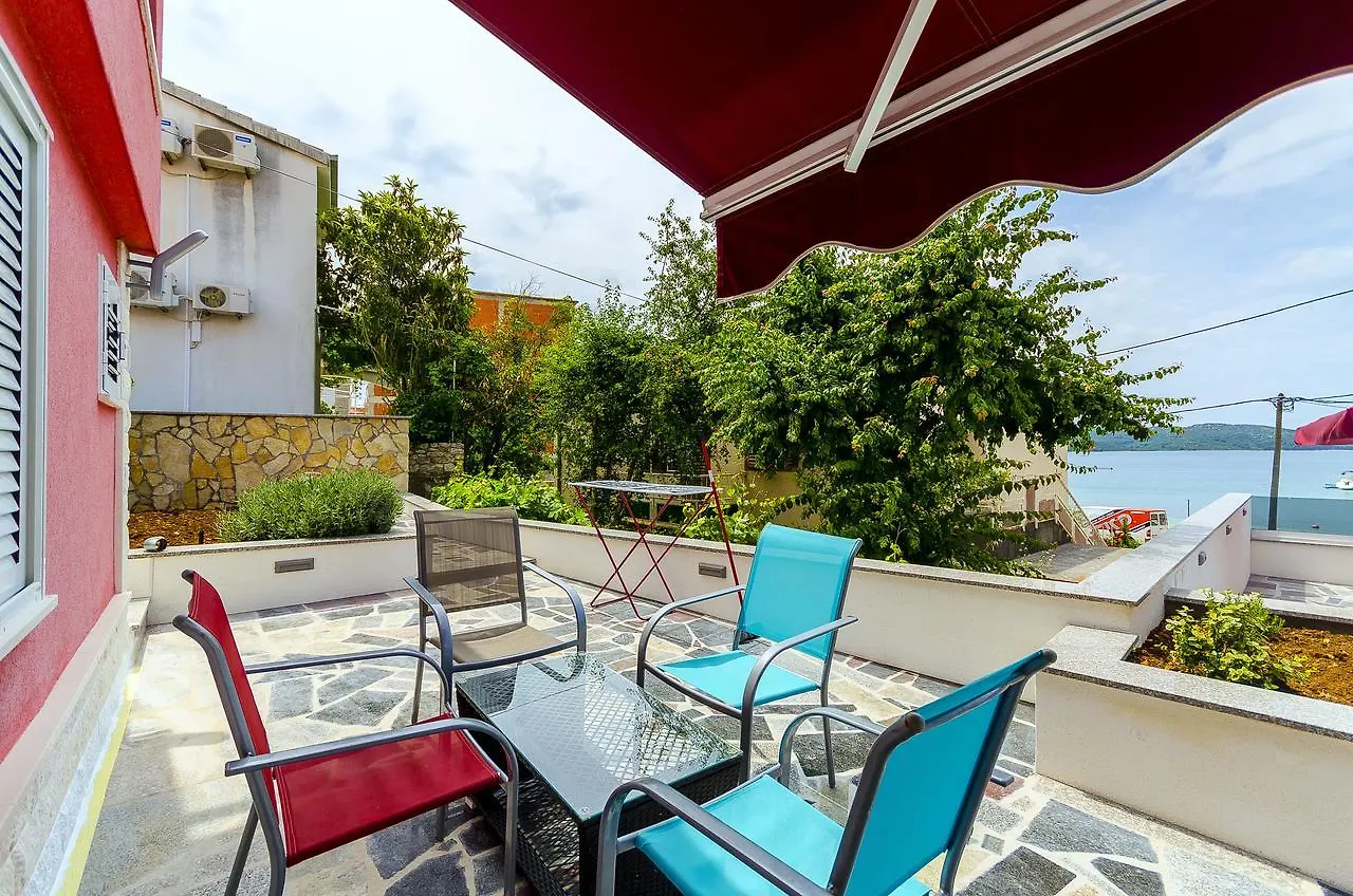 Apartments Karlo Trogir