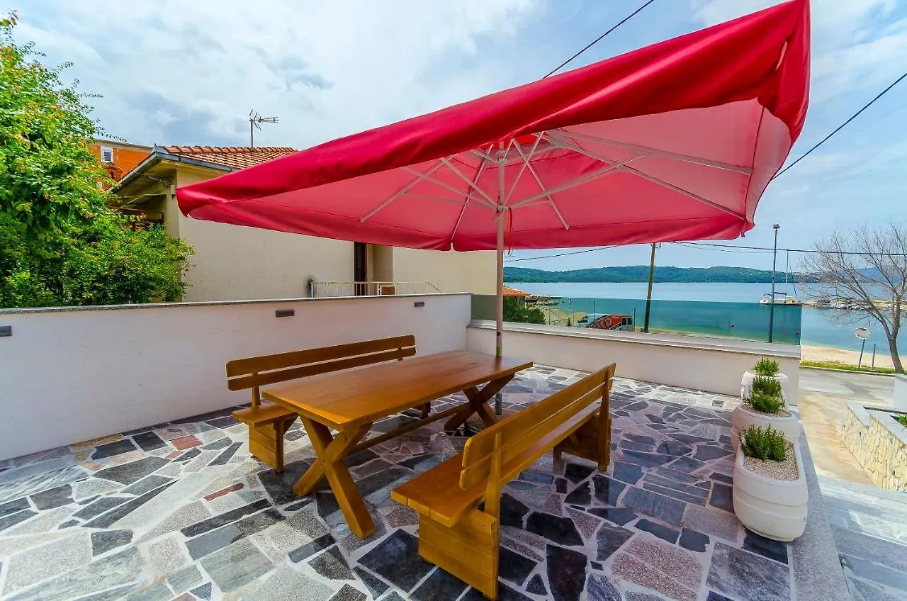 Apartments Karlo Trogir